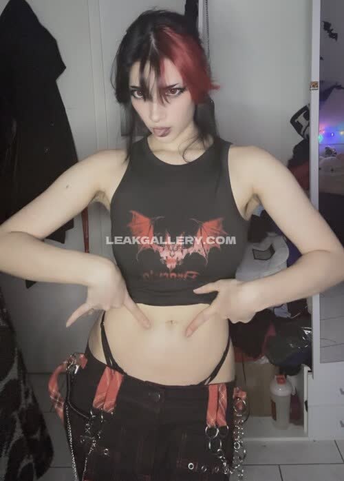 Vampyrisu Exclusive Leaked Nude OnlyFans #11305881