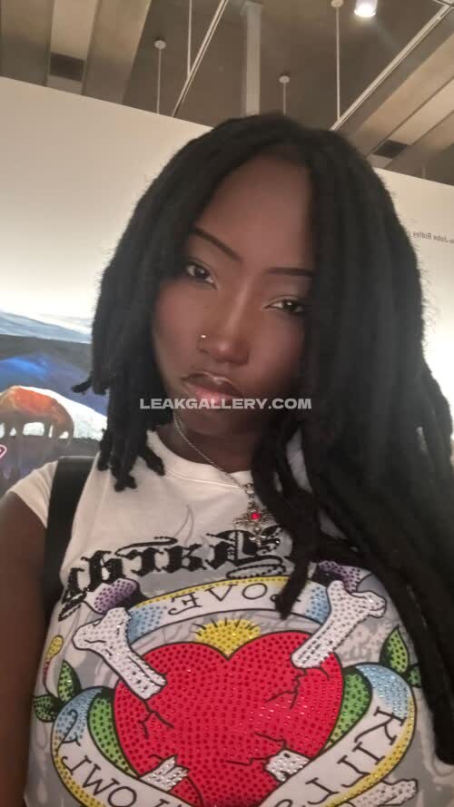 Vivicax.x Exclusive Leaked Nude OnlyFans #11037358