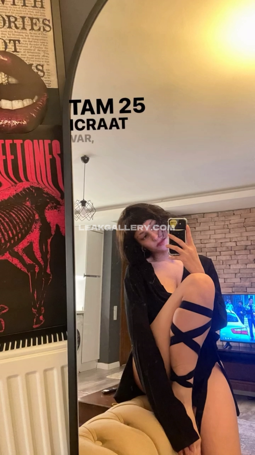 Wiquinkue Exclusive Leaked Nude OnlyFans #11777273