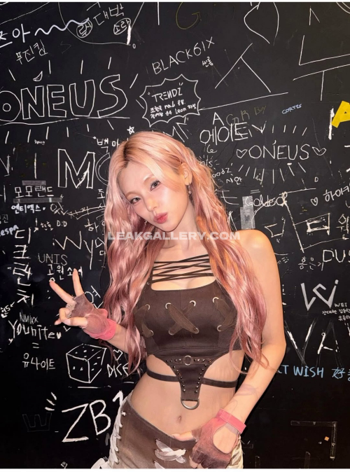 Yezyizhere Exclusive Leaked Nude OnlyFans #11342693