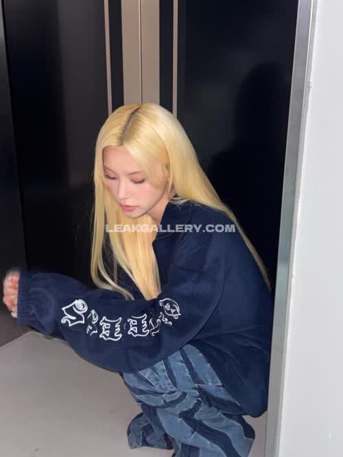 Yezyizhere Exclusive Leaked Nude OnlyFans #11297267