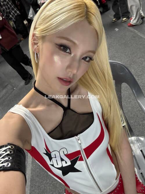 Yezyizhere Exclusive Leaked Nude OnlyFans #11288632