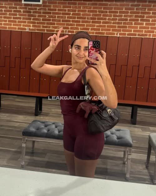 Yoyogeraldine Exclusive Leaked Nude OnlyFans #11715414