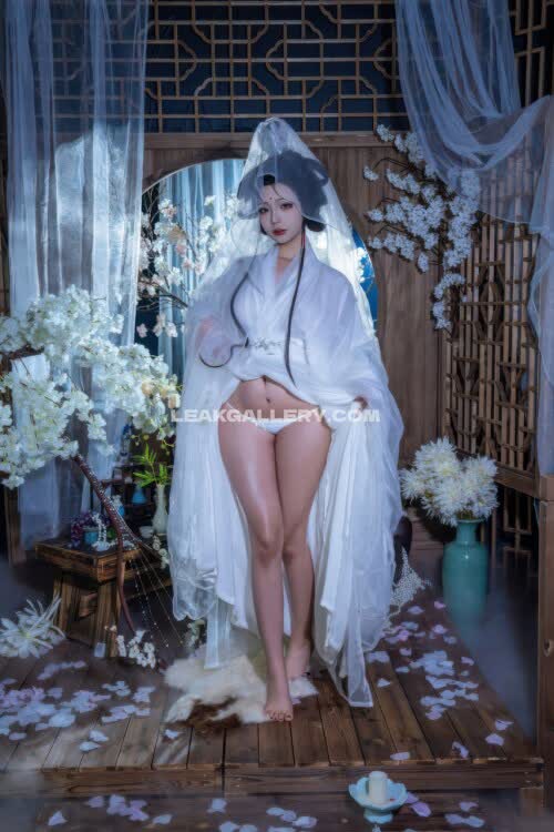 Yuuhuia Exclusive Leaked Nude OnlyFans #11705950