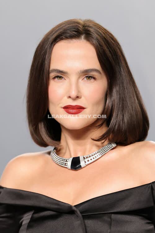 Zoeydeutch Exclusive Leaked Nude OnlyFans #10999378