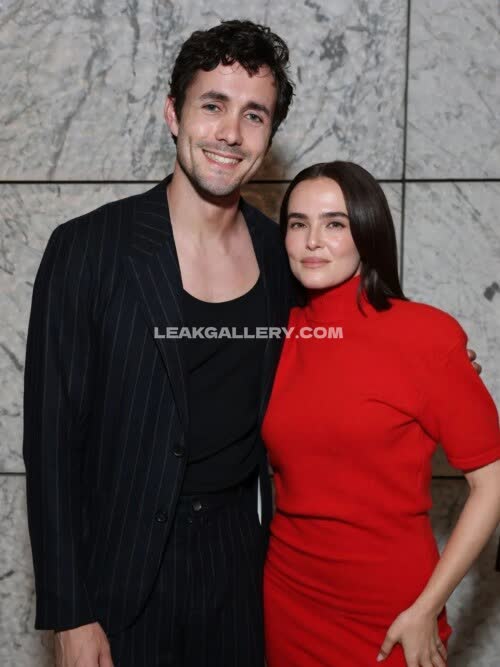 Zoeydeutch Exclusive Leaked Nude OnlyFans #10977711
