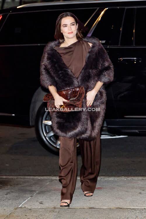 Zoeydeutch OnlyFans Nudi in Esclusiva Trapela #10998412