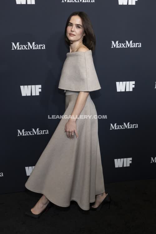 Zoeydeutch Exclusive Leaked Nude OnlyFans #10996643