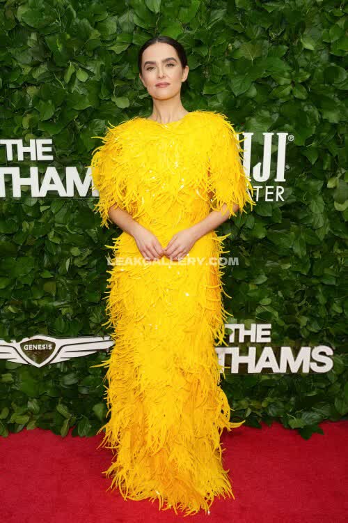 Zoeydeutch Exclusive Leaked Nude OnlyFans #10976206