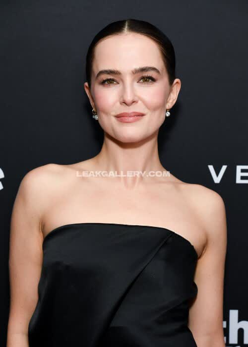 Zoeydeutch Exclusive Leaked Nude OnlyFans #10995772
