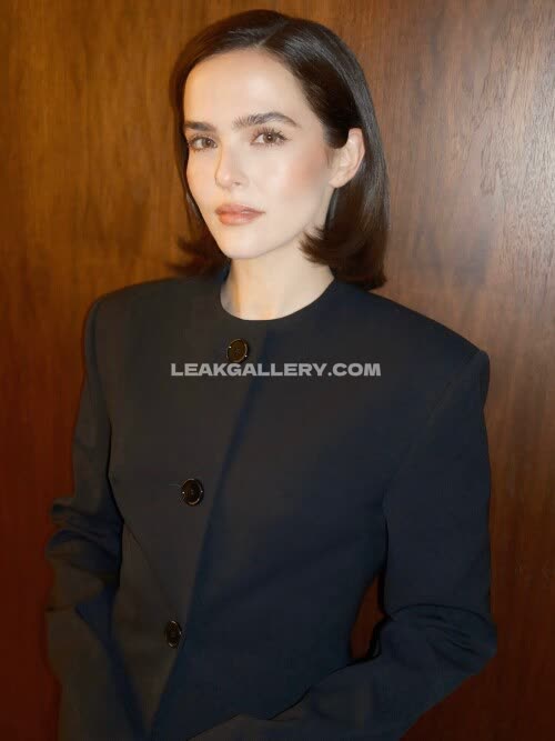 Zoeydeutch Exclusive Leaked Nude OnlyFans #10996751