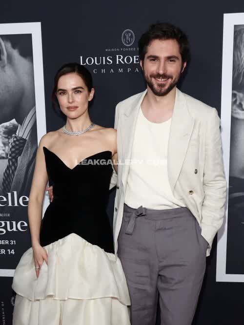 Zoeydeutch Exclusive Leaked Nude OnlyFans #10978338