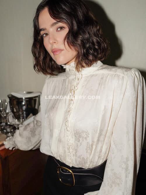 Zoeydeutch Exclusive Leaked Nude OnlyFans #10981979