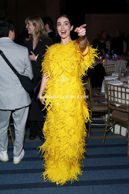 Zoeydeutch Exclusive Leaked Nude OnlyFans #10994777