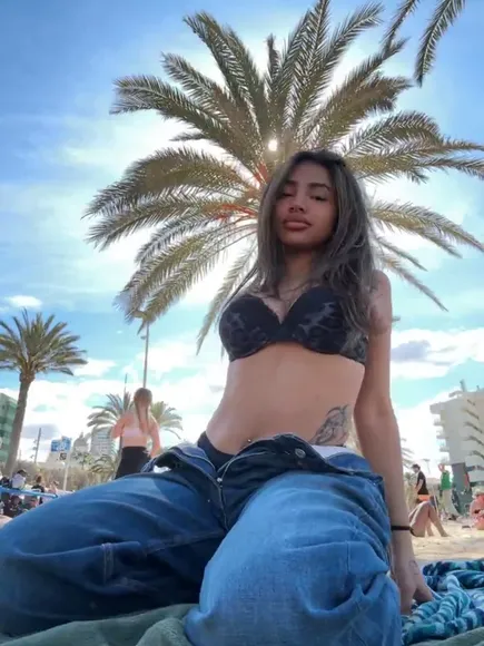 444dya Braless Beach Pose OnlyFans Video Leaked
