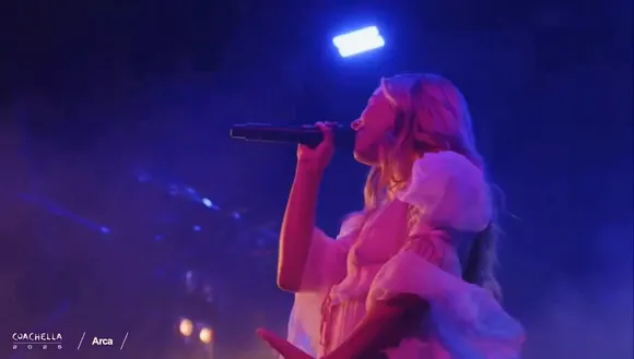_addisonn_05 White Gown Stage Performance OnlyFans Video Leaked