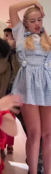 _addisonn_05 Short Gingham Dress Tease OnlyFans Video Leaked