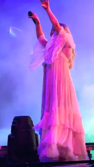 _addisonn_05 Flowy White Dress Dance OnlyFans Video Leaked