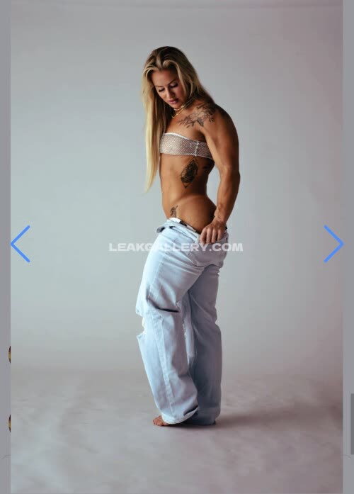 _dellespeegle_ / Dellespeegle Exclusive Leaked Nude OnlyFans #14764853