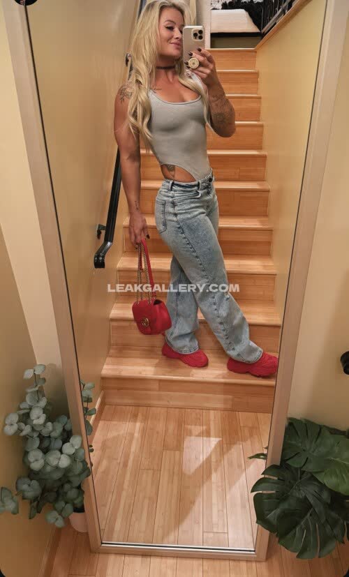 _dellespeegle_ / Dellespeegle Exclusive Leaked Nude OnlyFans #14564096