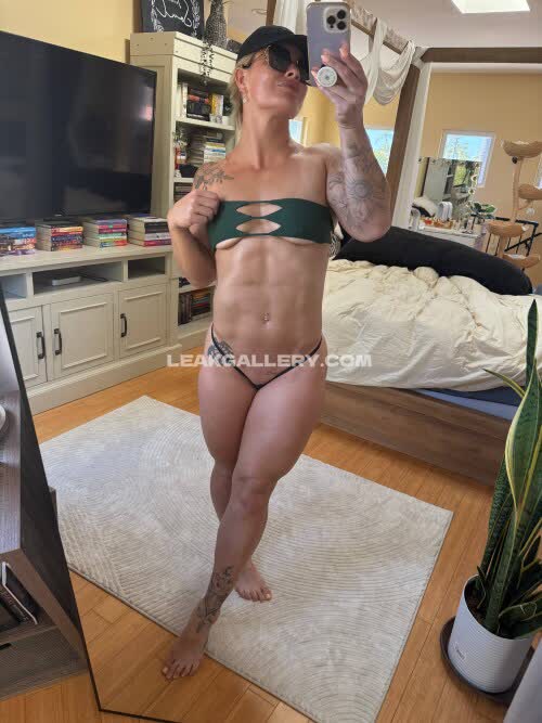 _dellespeegle_ / Dellespeegle Exclusive Leaked Nude OnlyFans #14622847