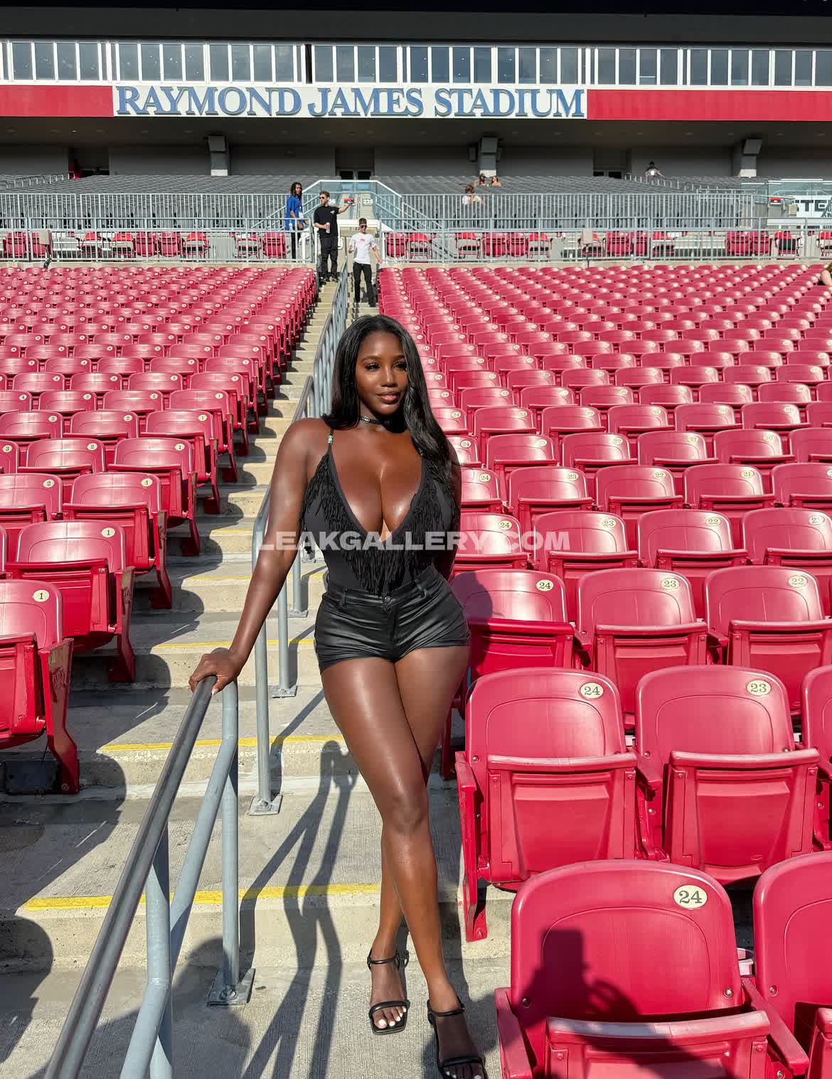 _ellietheempress_ Exclusieve gelekte naaktcontent van OnlyFans #12953499
