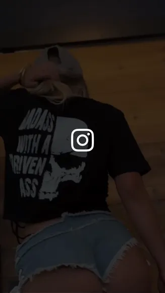 _tessaleee_ Thongless Denim Short Ass OnlyFans Video Leaked