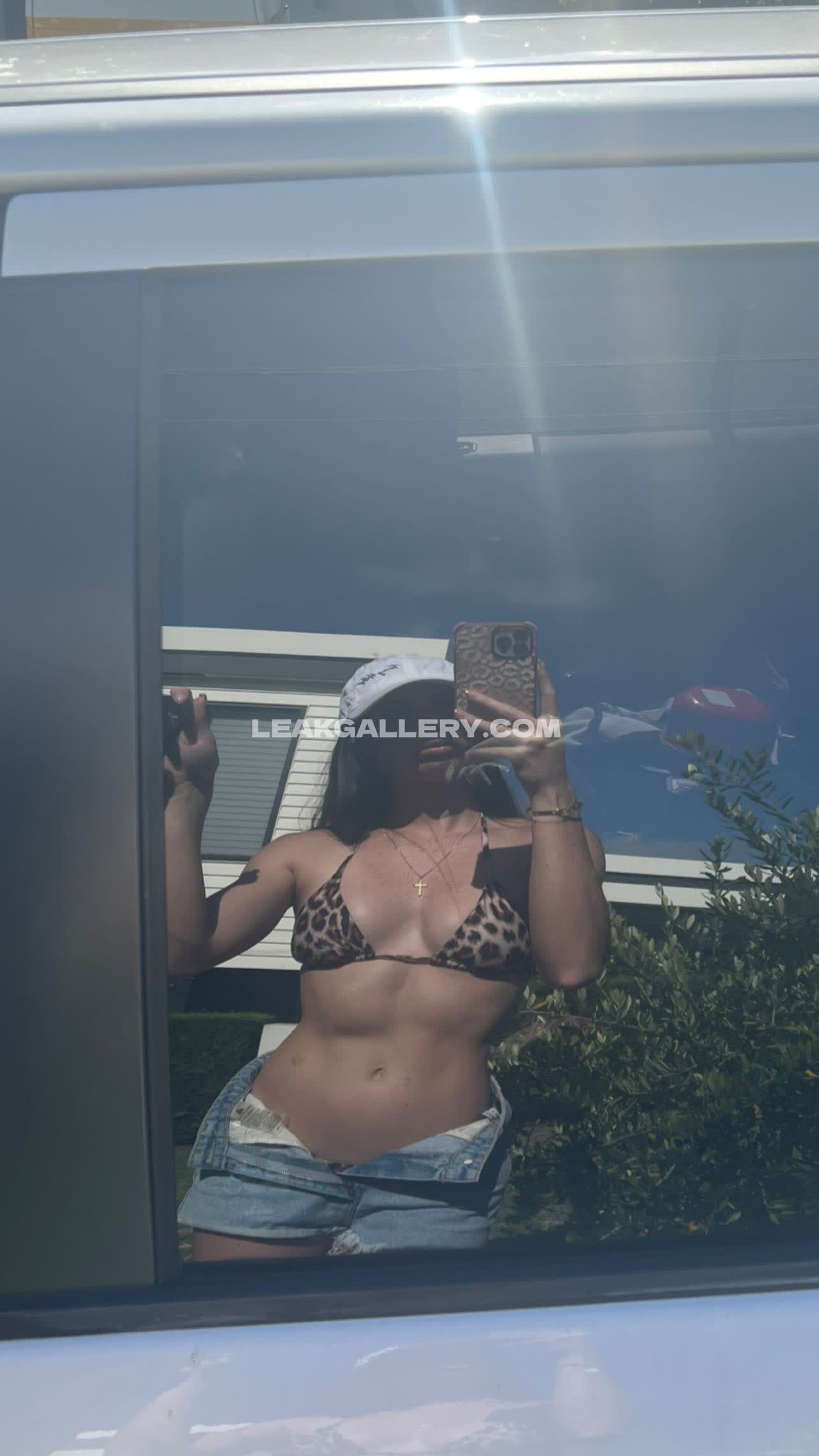 _tomysha / tomysha_clark Exclusive Leaked Nude OnlyFans #12849977