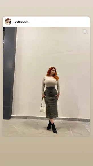 _zehraasln Tight Skirt Hips OnlyFans Video Leaked