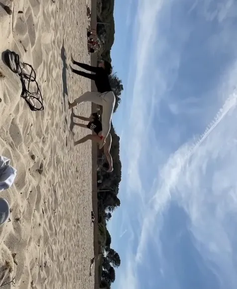 Ababieeeee Bikini Beach Bending OnlyFans Video Leaked