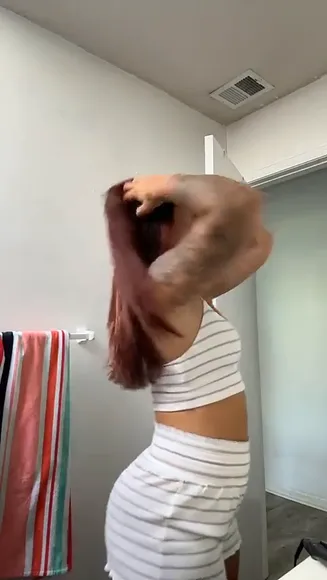 Abby Berner Striped Crop Top Twerk OnlyFans Video Leaked