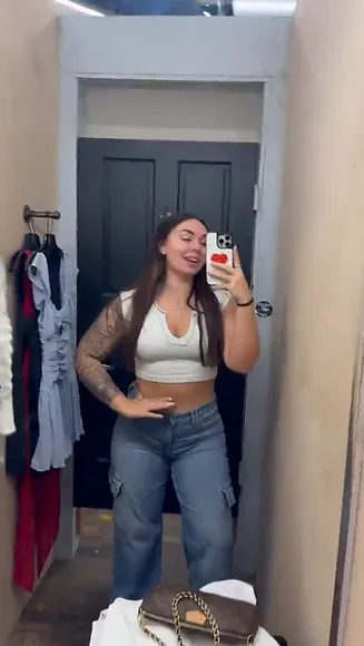 Abby Berner Crop Top Hip Sway OnlyFans Video Leaked