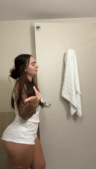 Abby Berner Tattooed Ass Twirling OnlyFans Video Leaked
