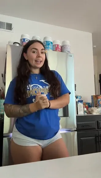 Abby Berner Shorts And T-Shirt Tease OnlyFans Video Leaked