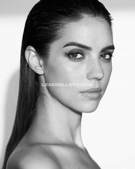 adelaide_kane