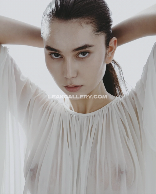 Adelinakhann Exclusive Leaked Nude OnlyFans #12149943