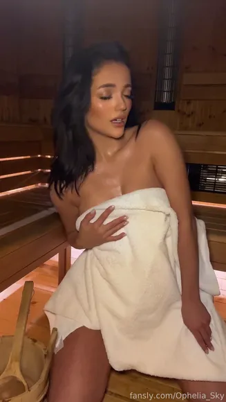 Adelka.t Towel Wrap Tease OnlyFans Video Leaked
