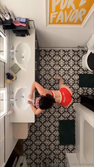 Adisonbriana Naked Ass Twerking OnlyFans Video Leaked