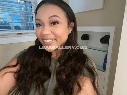 Adrianamayax Exclusive Leaked Nude OnlyFans #12208445