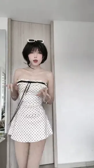 Adrimarced Polka Dot Strapless Dress OnlyFans Video Leaked