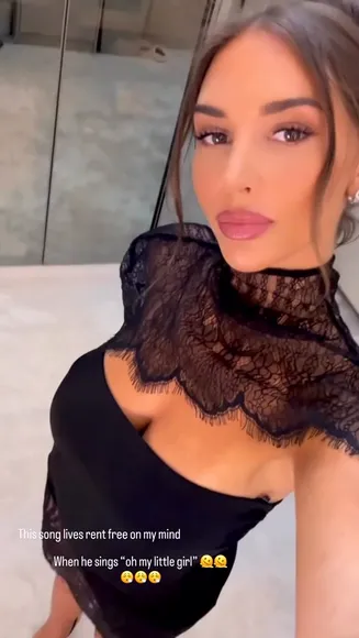 Aetaraa Lace Top Tease OnlyFans Video Leaked