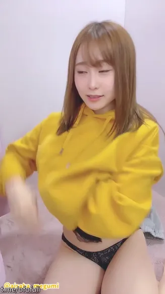 Aisaka_megumi Topless Hoodie Tease OnlyFans Video Leaked