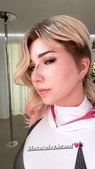 Akemi101xoxo Spider-Themed Bodysuit Pose OnlyFans Video Leaked