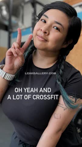 Akidearest Casual T-Shirt Pose OnlyFans Photo Leaked