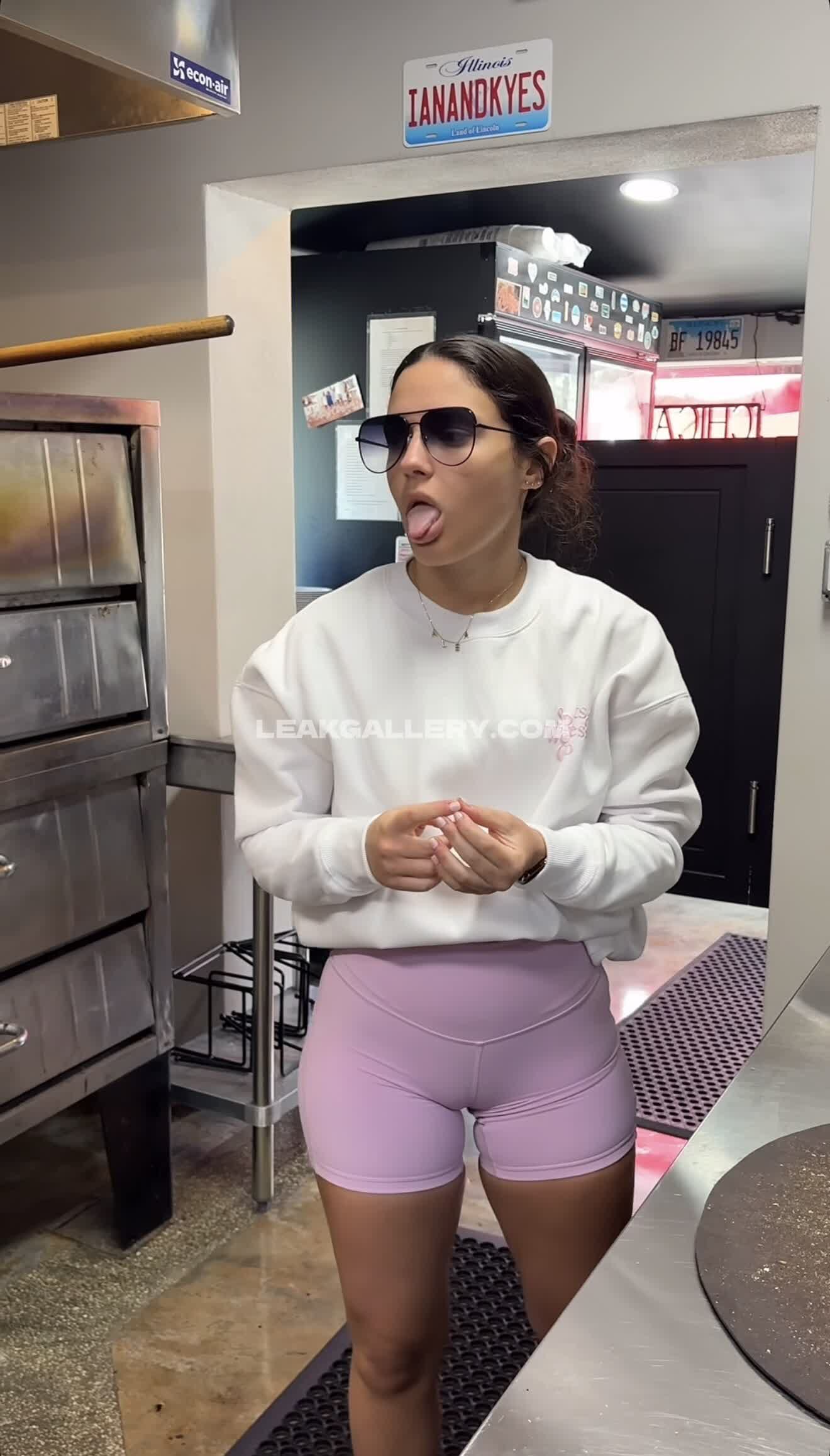 Aleaarose Exclusive Leaked Nude OnlyFans #12373207