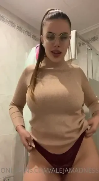 Alejamadness Lace Bra Strip Tease OnlyFans Video Leaked