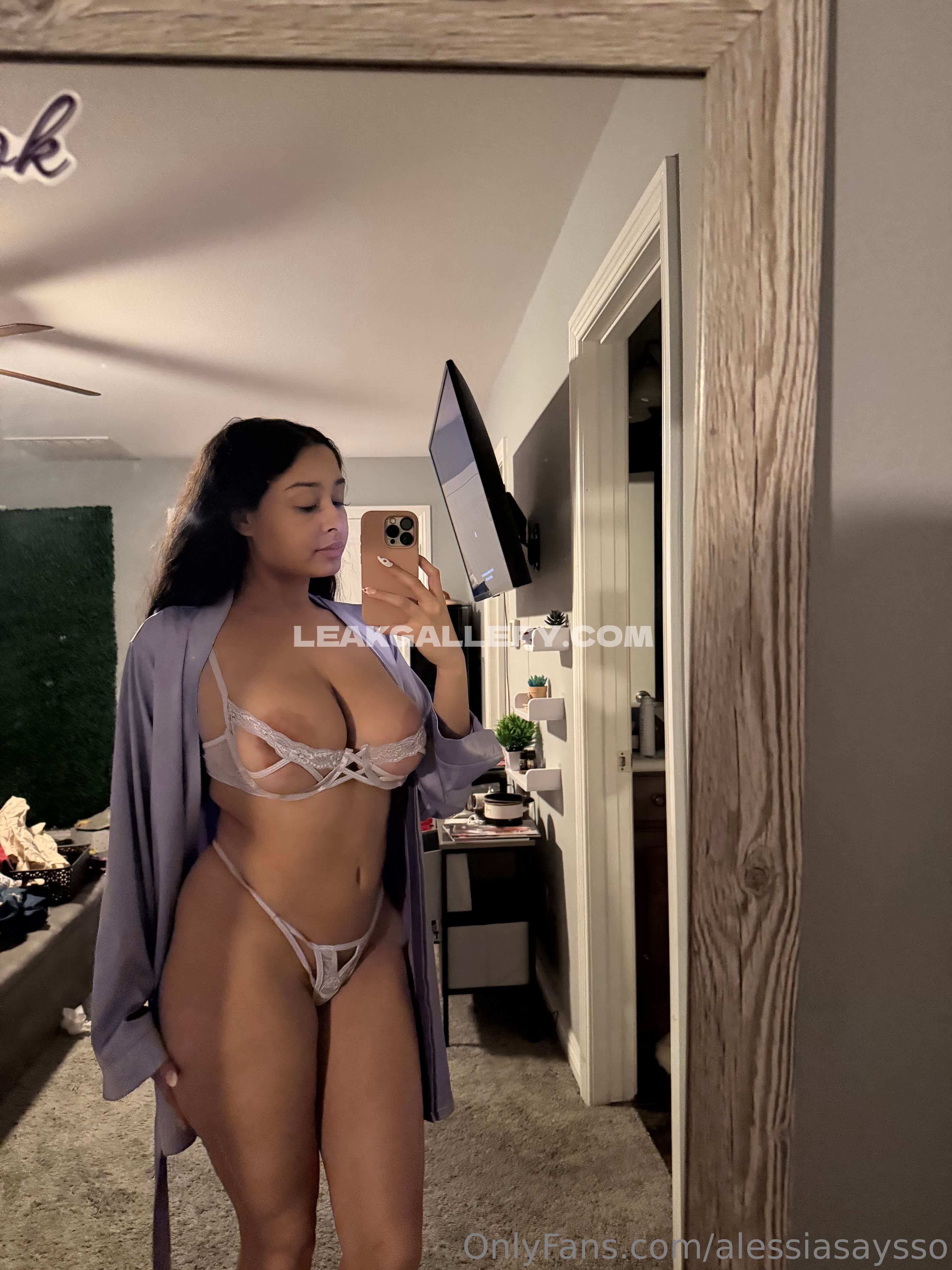 Alessiasaysso Exclusive Leaked Nude OnlyFans #13384459