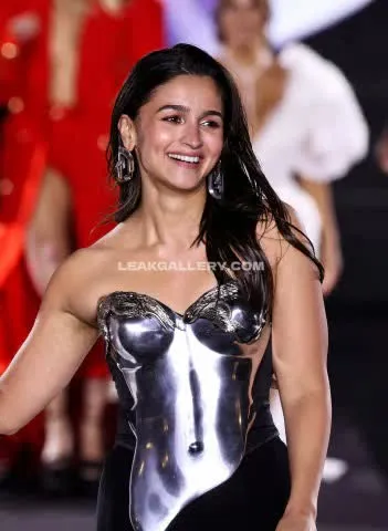 Aliaa08 Exclusive Leaked Nude OnlyFans #14819780