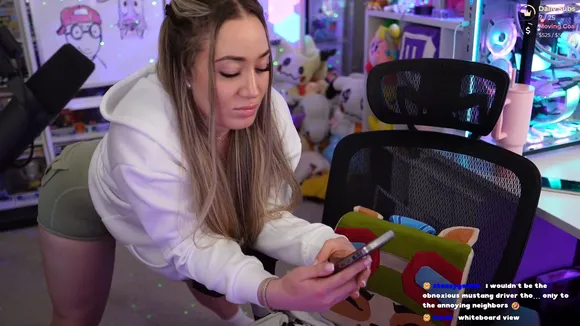 Alianimus Bent Over In Shorts OnlyFans Video Leaked