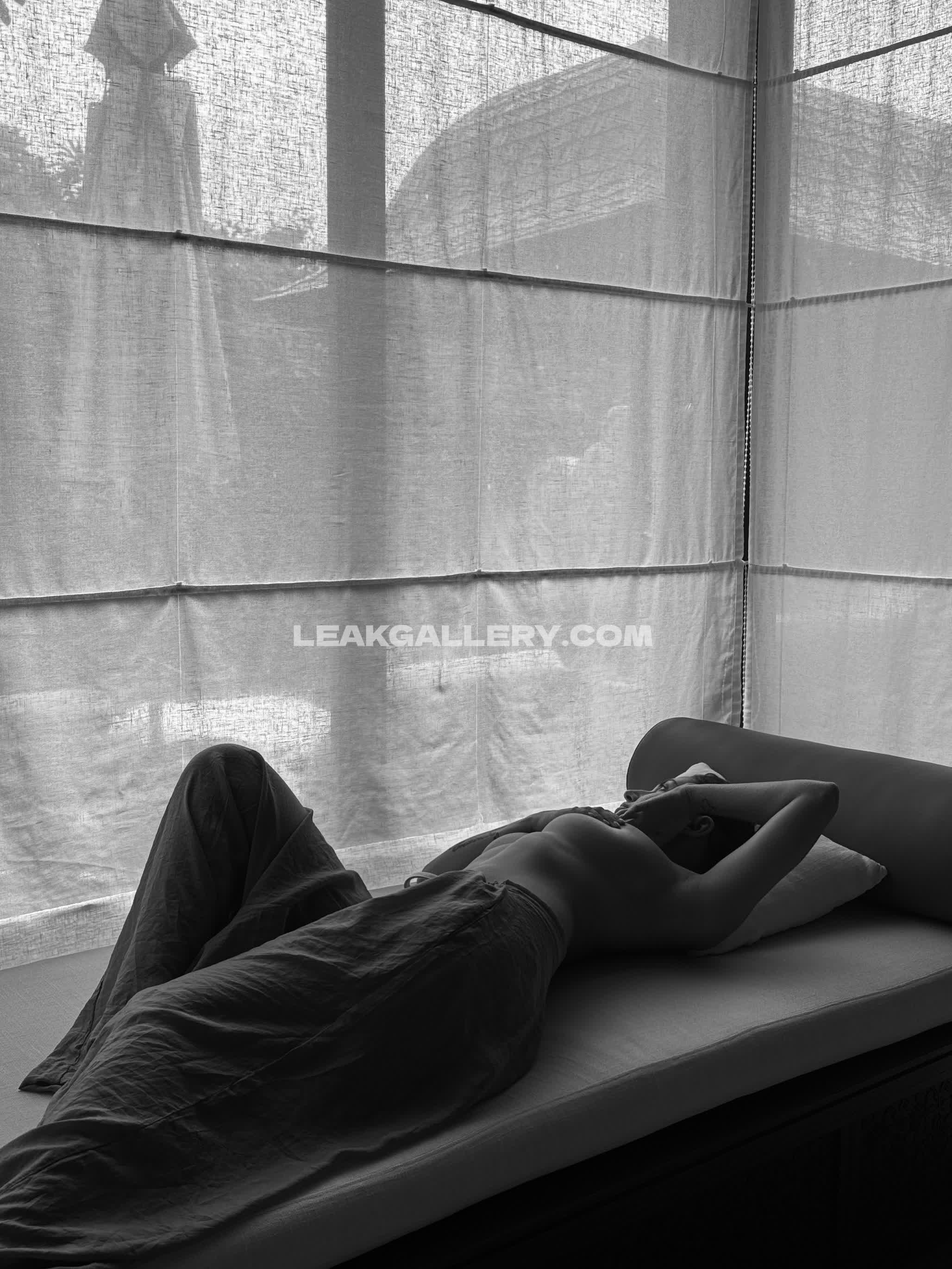 Alice / _alice_ Exclusive Leaked Nude OnlyFans #12605666